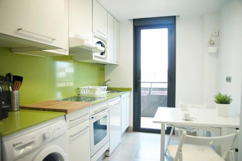 Apartamento diseño a cien metros del mar. Torredembarra Exterior foto